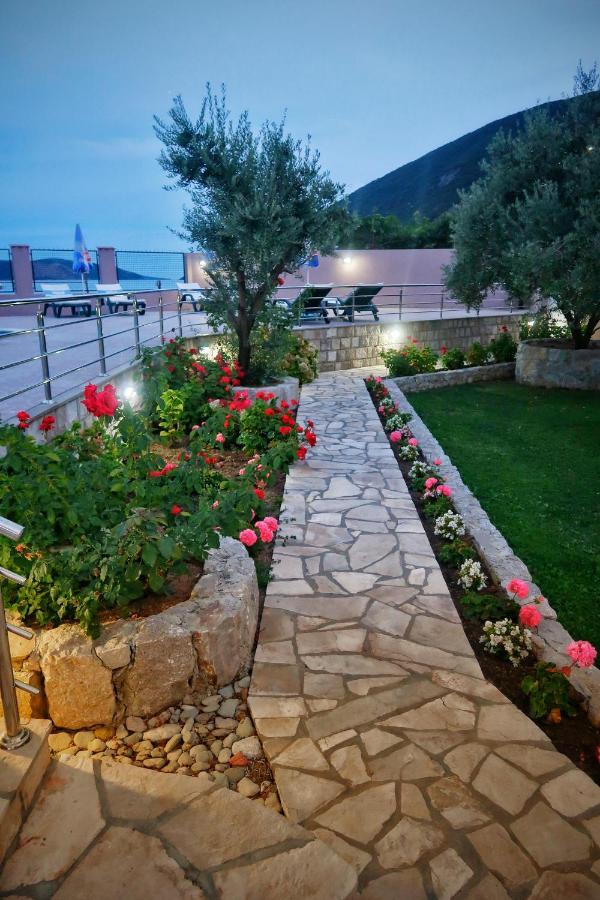 Apartments Maxi Katic Herceg Novi Exterior foto