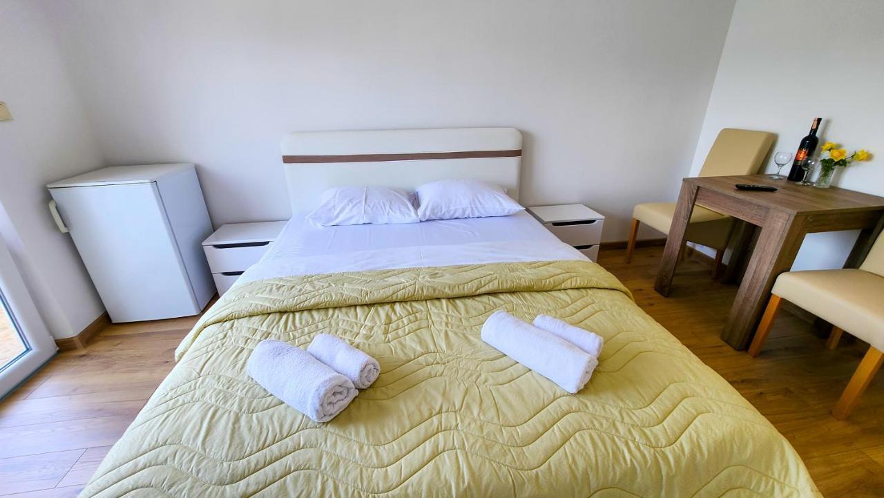Apartments Maxi Katic Herceg Novi Exterior foto