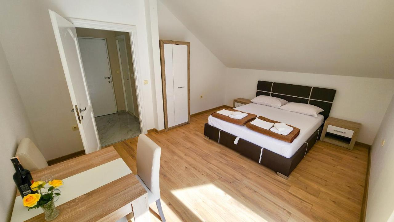 Apartments Maxi Katic Herceg Novi Exterior foto